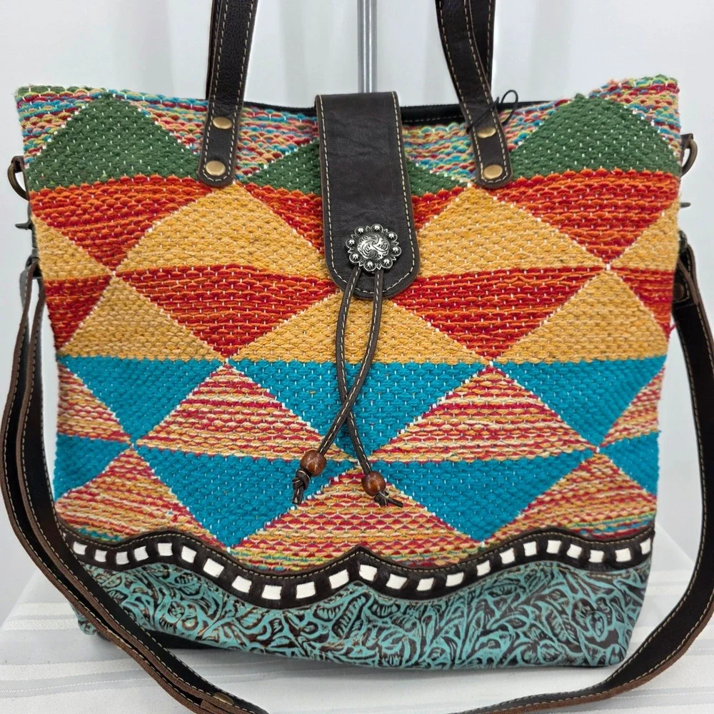 Myra Bag vibrant geometric
